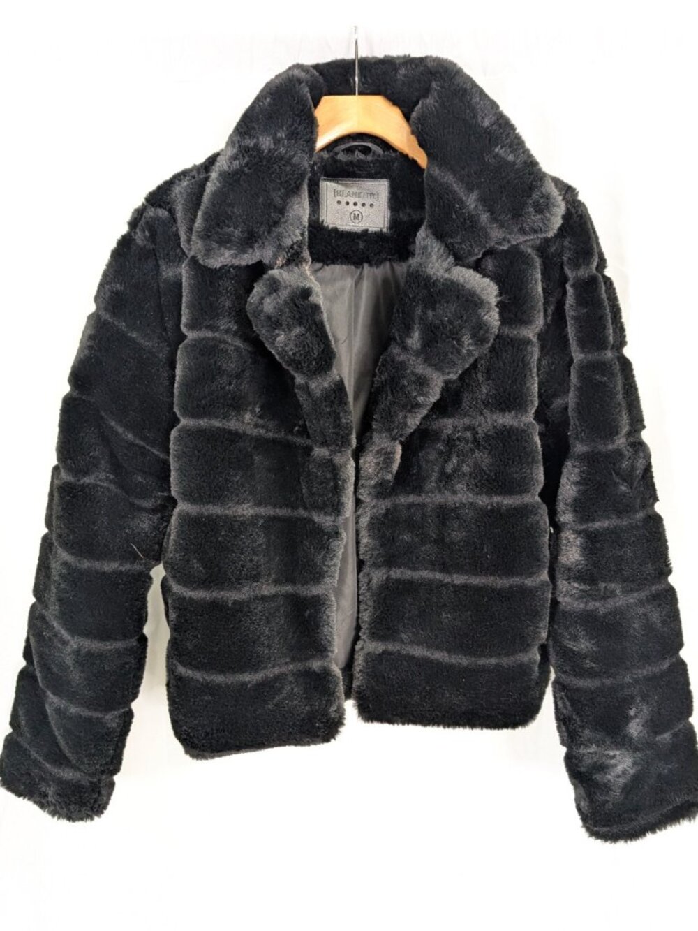 BLANKNYC Black Horizontal Ribbed Faux Fur Cropped Jacket Notched Collar M